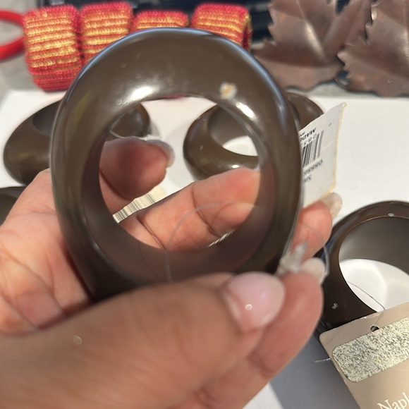 Smooth Brown Napkin Rings - Picture 3 of 3